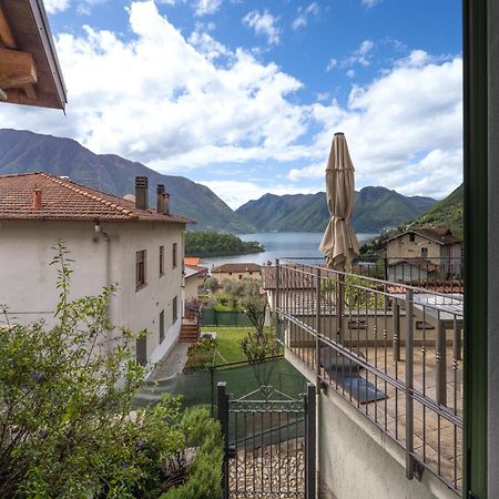 Lora Villa, With Lake View Оссуччо Экстерьер фото
