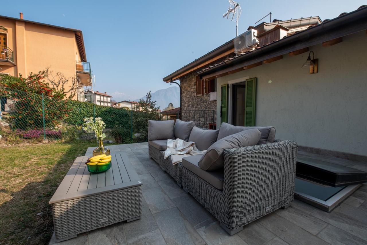 Lora Villa, With Lake View Оссуччо Экстерьер фото