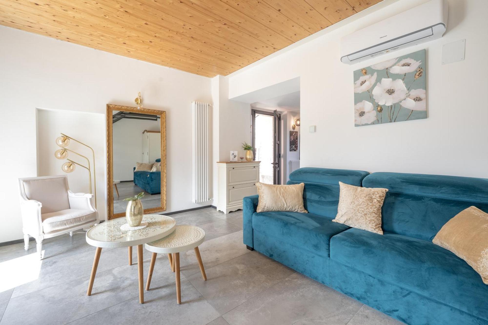 Lora Villa, With Lake View Оссуччо Экстерьер фото